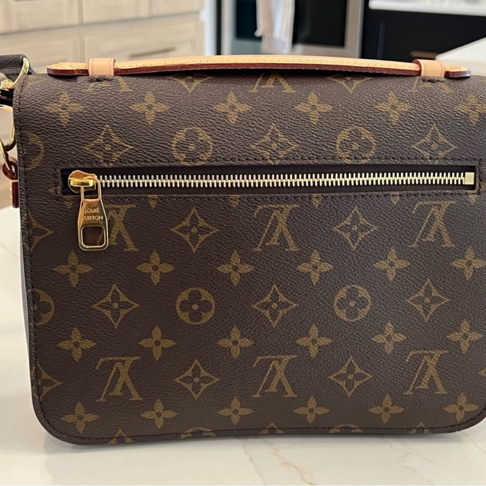 Louis Vuitton Pochette Métis satchel full inclusion - Picture 2 of 9